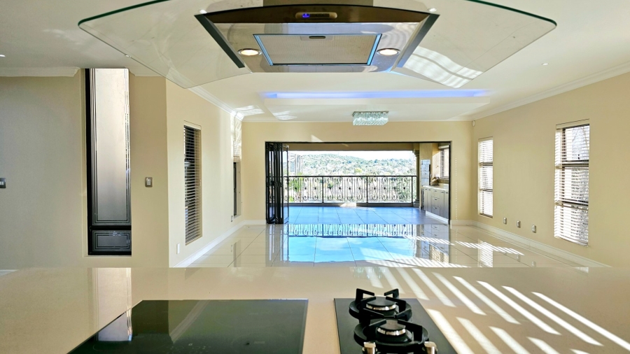 5 Bedroom Property for Sale in Kiepersol Free State